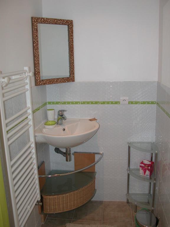 Bed and Breakfast Au Mas Des Calmettes Parisot  Номер фото