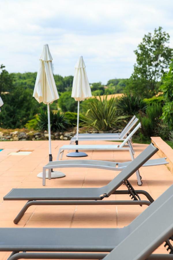 Bed and Breakfast Au Mas Des Calmettes Parisot  Экстерьер фото